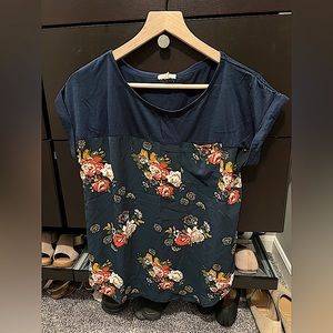 MASON & BELLE Navy Floral Short Sleeve Blouse Women’s Size Small